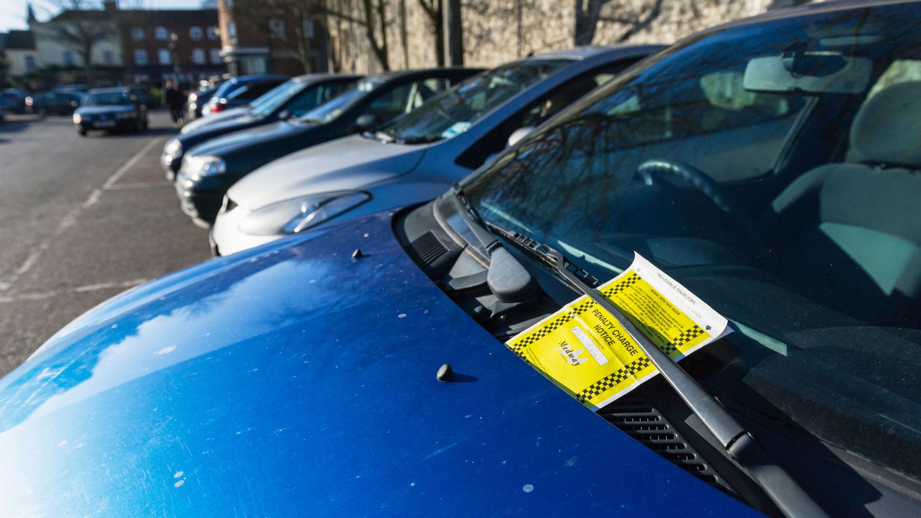 uk-councils-issue-20-000-parking-fines-each-day-in-2022